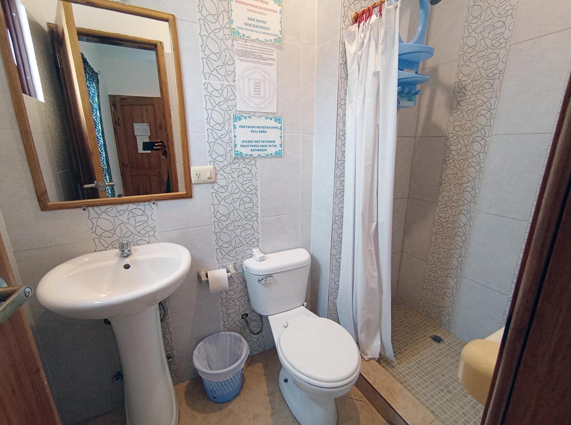 Hostal Yaku מונטניטה מראה חיצוני תמונה